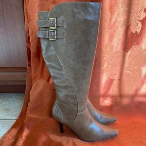 Chinese Laundry knee high boots Size 8.5